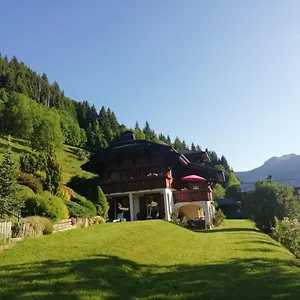 En Petit Déjeuner Inclus La Cote d'Arbroz